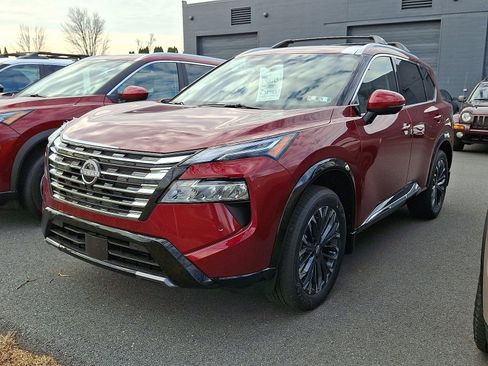 New 2026 Nissan Rogue Platinum w/ Platinum Premium Package image 3