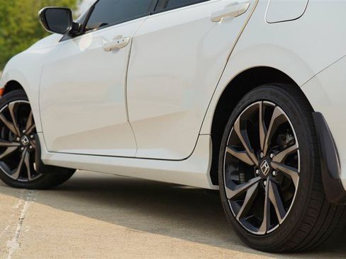 Used 2021 Honda Civic Sport image 17