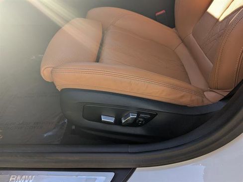 Certified 2023 BMW 540i xDrive w/ Premium Package image 10