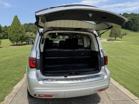 Used 2019 INFINITI QX80 Luxe w/ Proassist Package RWD image 3