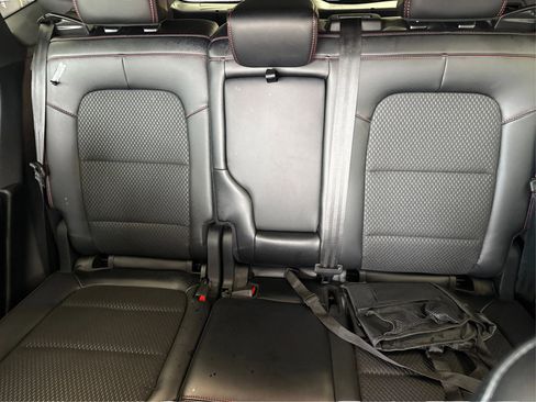 Used 2025 Ford Escape ST-Line w/ Cold Weather Package AWD/4WD image 15