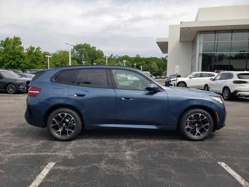 New 2026 BMW X3 xDrive30i w/ Premium Package AWD/4WD image 3