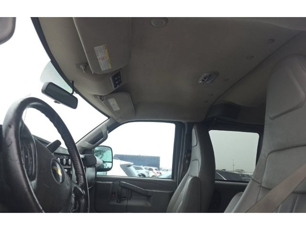 Used 2023 Chevrolet Express 2500 LS w/ Driver Convenience Package RWD image 9