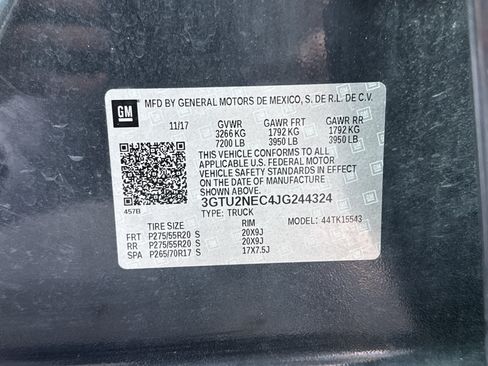 Used 2018 GMC Sierra 1500 SLT w/ SLT Premium Package AWD/4WD image 34