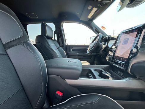 New 2026 RAM 2500 Laramie w/ Sport Appearance Package AWD/4WD image 15