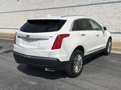 Used 2017 Cadillac XT5 Luxury w/ Driver Awareness Package FWD image 7