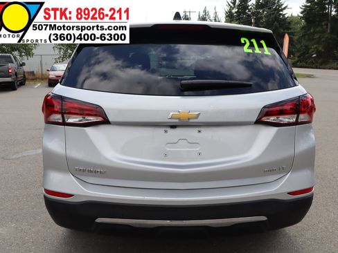 Used 2022 Chevrolet Equinox LT w/ Driver Convenience Package image 7