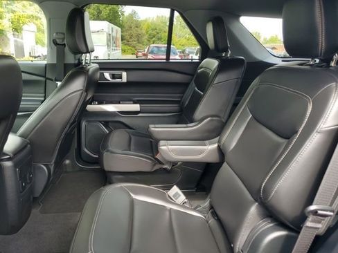 Certified 2023 Ford Explorer XLT w/ Equipment Group 202A image 17