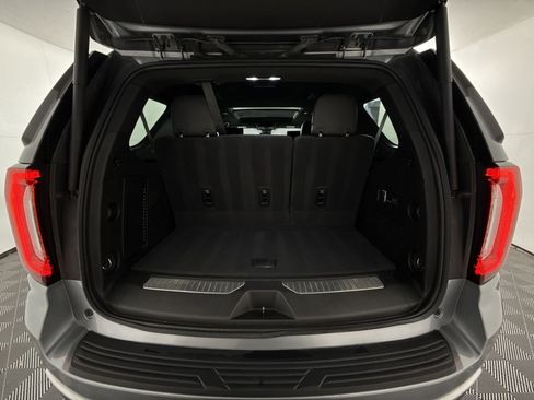 Used 2024 GMC Yukon Denali w/ Advanced Technology Package image 27