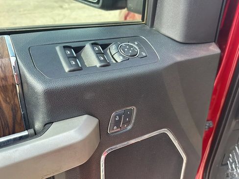 Used 2018 Ford F150 Lariat AWD/4WD image 17
