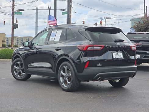 Used 2025 Ford Escape ST-Line FWD image 19