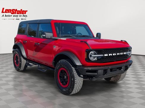 Used 2023 Ford Bronco Wildtrak image 7