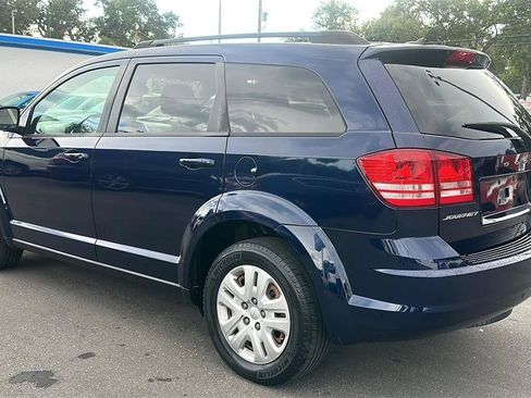 Used 2017 Dodge Journey SE FWD image 14