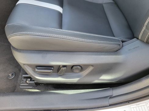 Used 2025 Toyota Camry SE image 14