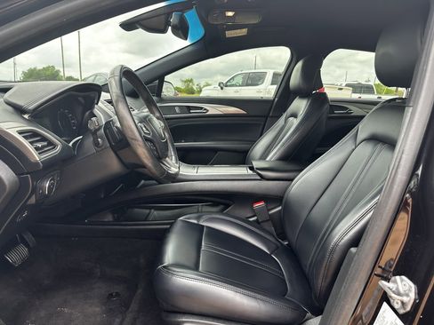 Used 2019 Lincoln MKZ Premiere image 12