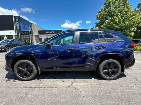 Used 2020 Toyota RAV4 XSE AWD/4WD image 10
