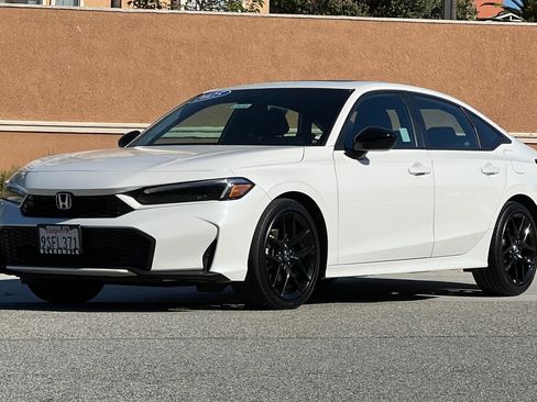 Used 2025 Honda Civic Sport image 8