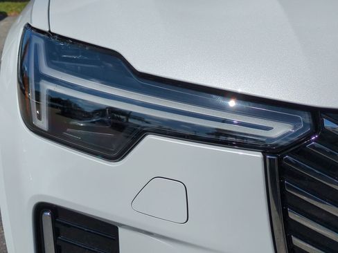 New 2026 Volvo XC90 T8 Plus w/ Protection Package Premier image 10