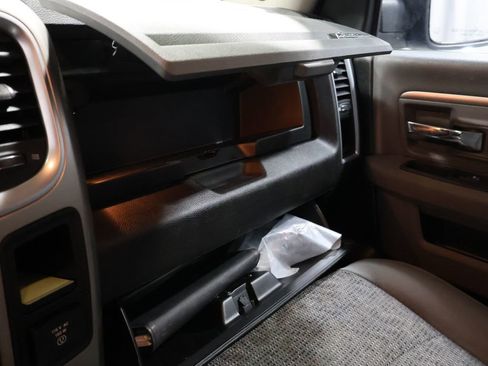 Used 2019 RAM 1500 Big Horn image 38