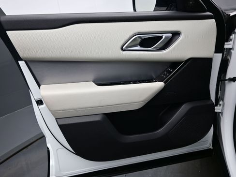 Used 2021 Land Rover Range Rover Velar R-Dynamic S AWD/4WD image 9