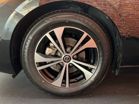 Used 2023 Nissan Sentra SV image 16