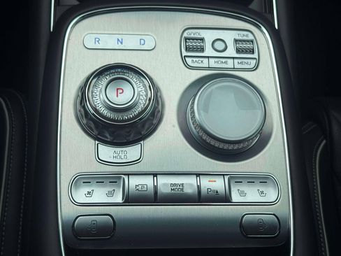 Used 2023 Genesis G90 3.5T image 32