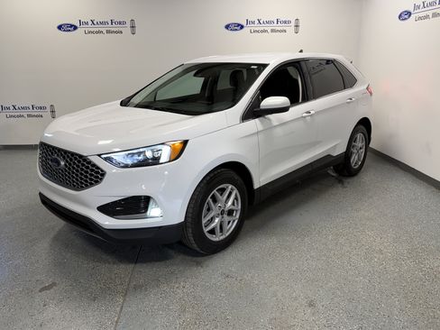 Used 2024 Ford Edge SEL w/ Convenience Package AWD/4WD image 3
