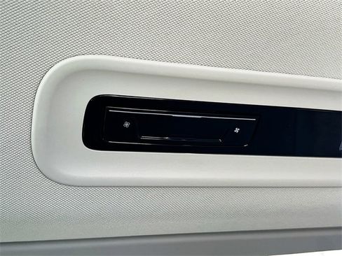 New 2025 Volkswagen ID. Buzz 1st Edition image 26