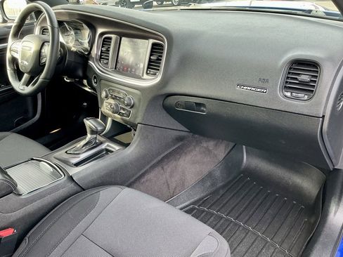 Used 2018 Dodge Charger SXT Plus w/ Blacktop Package image 24