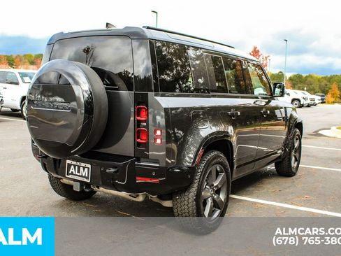 Used 2024 Land Rover Defender 110 X-Dynamic SE AWD/4WD image 6
