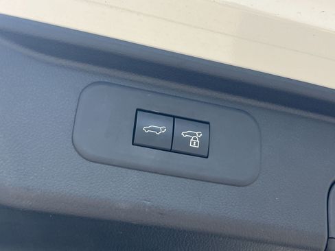 Used 2025 Toyota Grand Highlander AWD image 24
