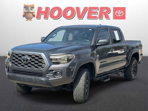 Used 2021 Toyota Tacoma TRD Off-Road w/ Technology Package image 6