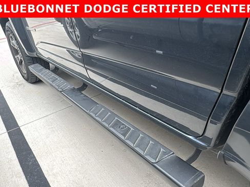 Used 2019 Chevrolet Colorado Z71 AWD/4WD image 17