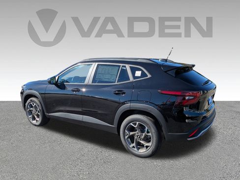 New 2026 Chevrolet Trax LT w/ Sunroof Package image 28