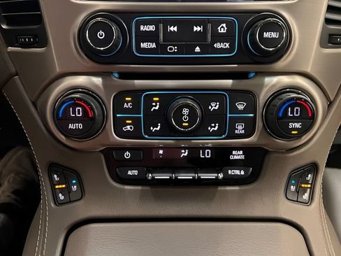 Used 2019 GMC Yukon Denali AWD/4WD image 32