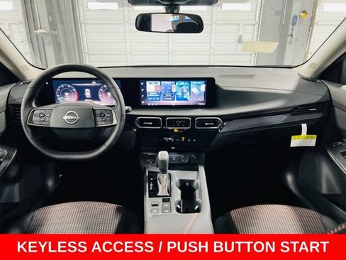 New 2026 Nissan Sentra SR w/ Floor Mat Package FWD image 4