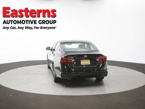 Used 2025 Nissan Altima 2.5 SR FWD image 62