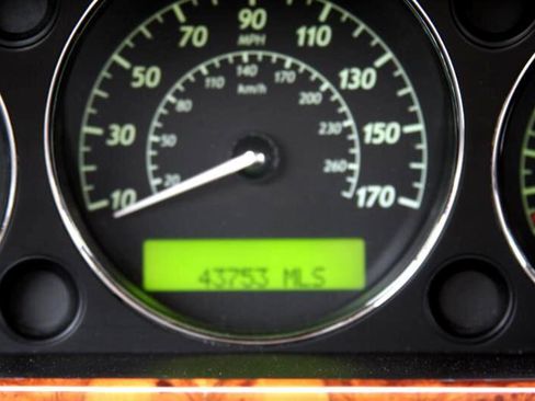 Used 2004 Jaguar XJ8 image 35