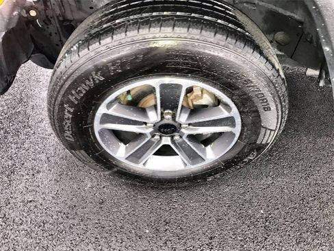 Used 2023 Jeep Wrangler Sahara image 10