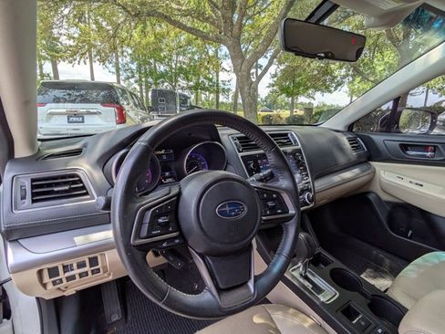 Used 2019 Subaru Outback 2.5i Premium AWD/4WD image 10