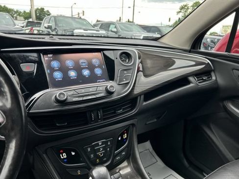 Used 2019 Buick Envision Essence AWD/4WD image 37