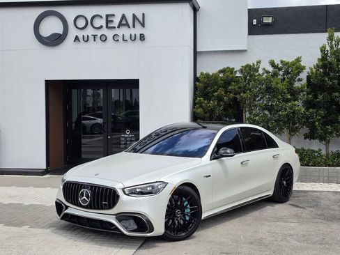 Used 2024 Mercedes-Benz S 63 AMG S w/ Carbon Fiber Exterior Package image 1