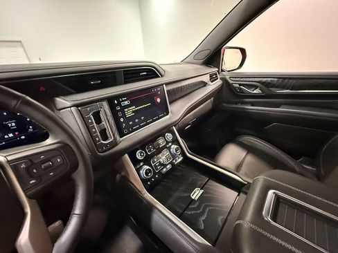 Used 2023 GMC Yukon Denali AWD/4WD image 83