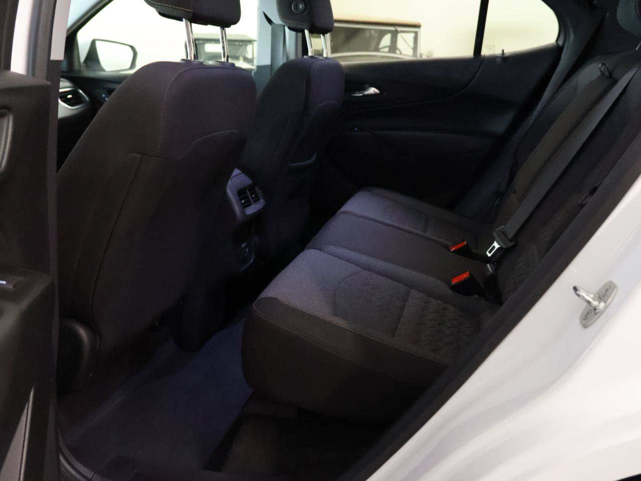 Used 2024 Chevrolet Equinox LT FWD image 36