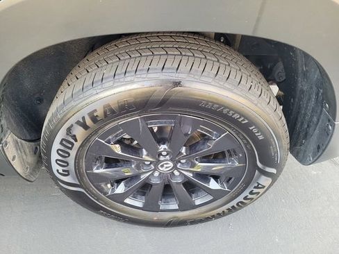 Used 2025 MAZDA CX-50 AWD 2.5 Hybrid w/ Premium Pkg image 24