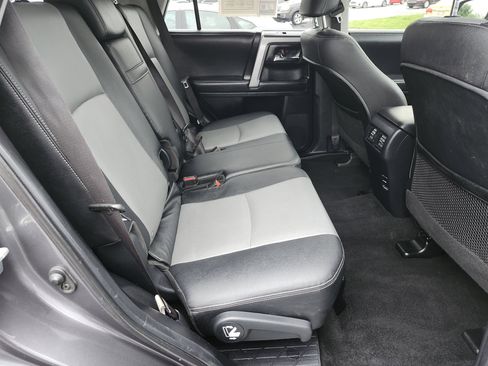 Used 2018 Toyota 4Runner SR5 Premium AWD/4WD image 12