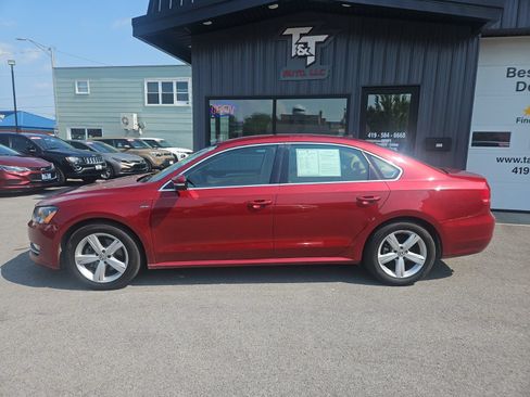 Used 2015 Volkswagen Passat 1.8T Limited Edition FWD image 3