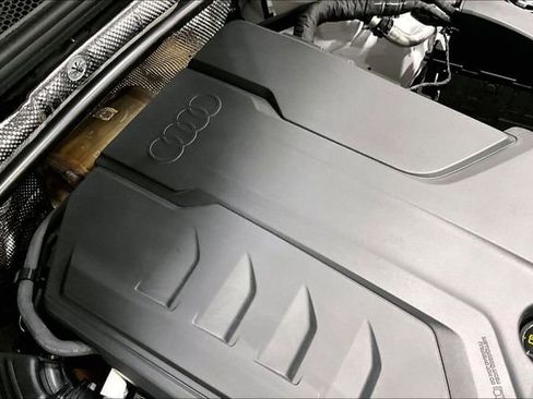 Certified 2025 Audi Q5 Premium w/ Convenience Package image 33