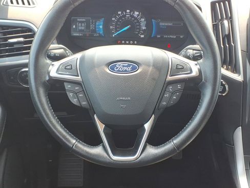 Certified 2024 Ford Edge SEL AWD/4WD image 14