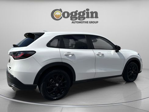Certified 2023 Honda HR-V Sport image 7